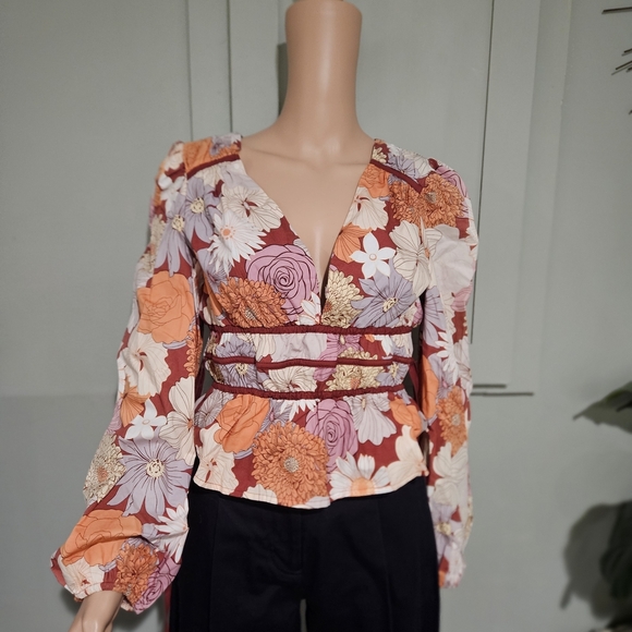 LISTICLE Floral V-Neck Blouse | Smocked Waist Romantic Boho Top.Size S (NWT) - Picture 6 of 16